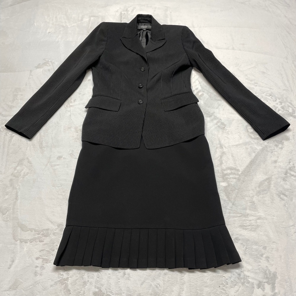 Kasper Pinstripe Blazer Pleated Skirt Suit Set Womens 4 Black Professional